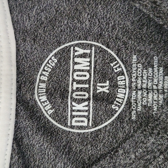 Short sleeve tee - Picture 7 of 8